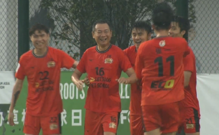 👍老当益壮！58岁朱骏中冠再进球，助球队1球小胜对手