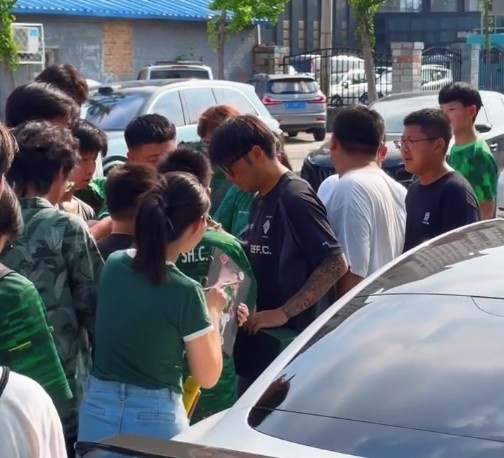 kaiyun-博主：国安表现重回正轨，今日训练张稀哲、张玉宁等球员受热捧