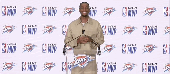 ⚡亚历山大荣膺MVP后发表获奖感言时落泪